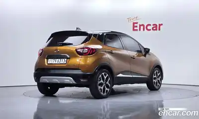 Renault QM3 2017 1.5 Автомат в Москве № 891729, миниатюра 2