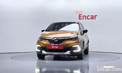 Renault QM3 2017 1.5 Автомат в Москве № 891729, миниатюра 3