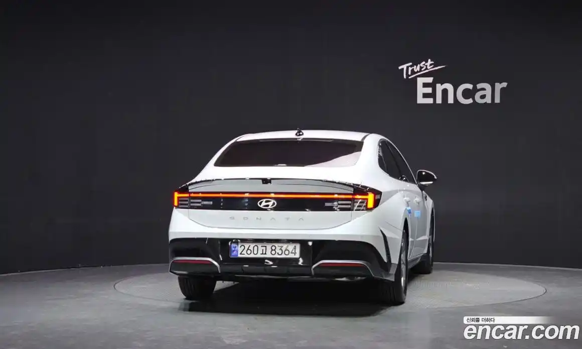 Hyundai Sonata 2025 2.0 Автомат в Москве № 925763, фото 4