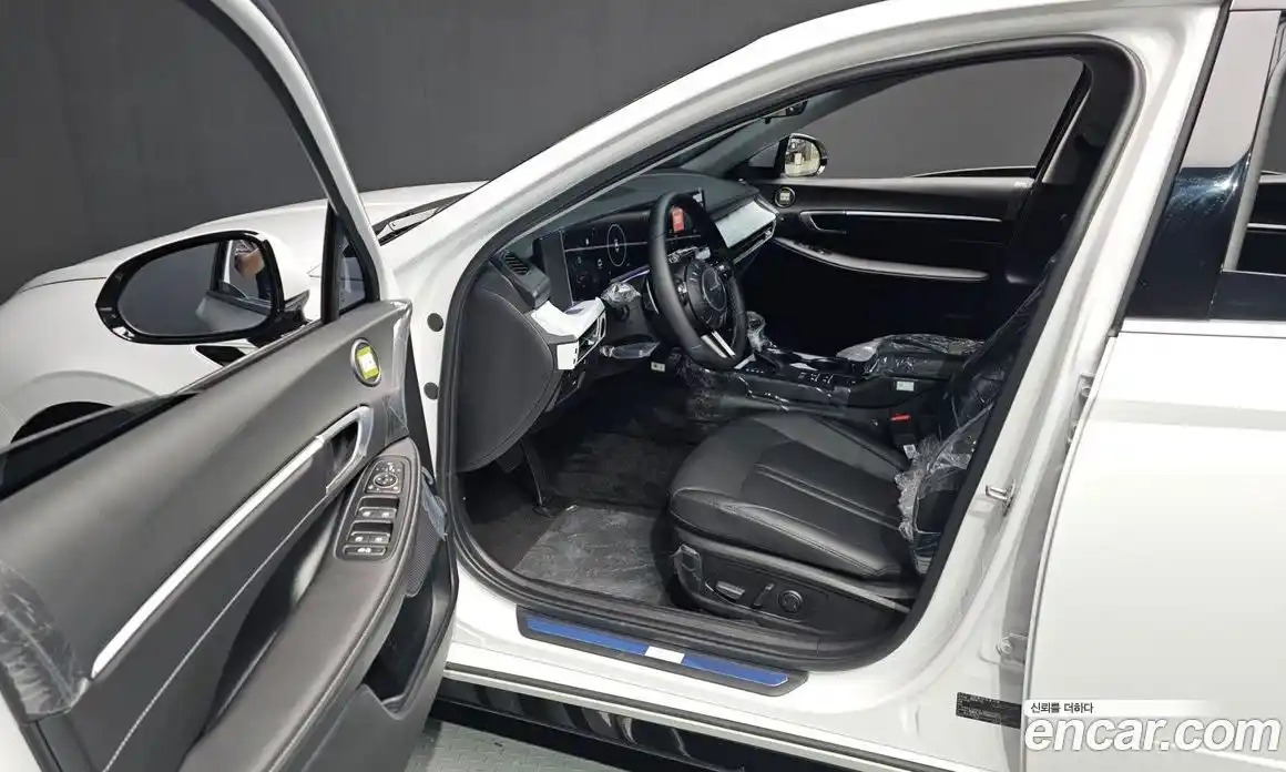 Hyundai Sonata 2025 2.0 Автомат в Москве № 925763, фото 10