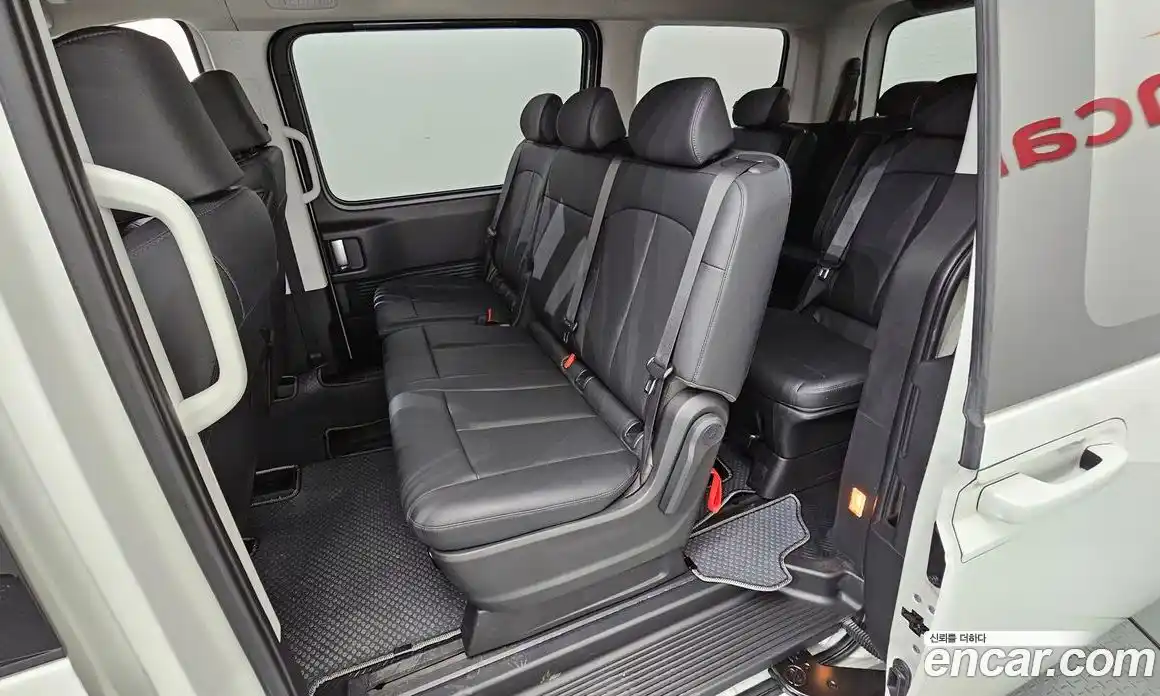 Hyundai Staria 2025 2.2 Автомат в Москве № 925782, фото 12