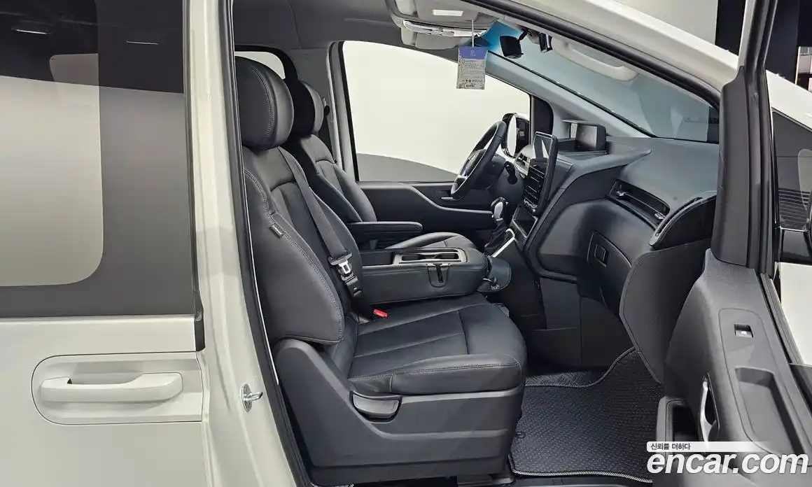 Hyundai Staria 2025 2.2 Автомат в Москве № 925782, фото 10