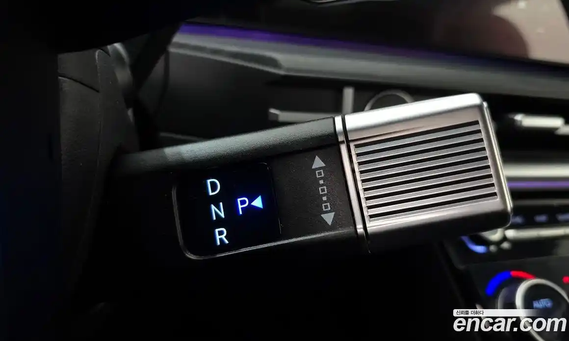 Hyundai Santa Fe 2024 1.6 Автомат в Москве № 925885, фото 9