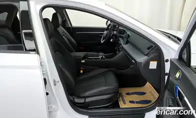 Hyundai Sonata 2025 2.0 Автомат в Москве № 925894, миниатюра 11