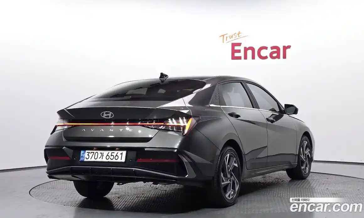 Hyundai Avante 2023 1.6 Автомат в Москве № 925910, фото 2