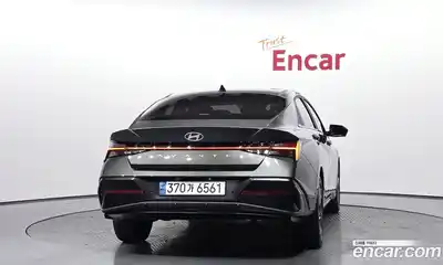 Hyundai Avante 2023 1.6 Автомат в Москве № 925910, миниатюра 4