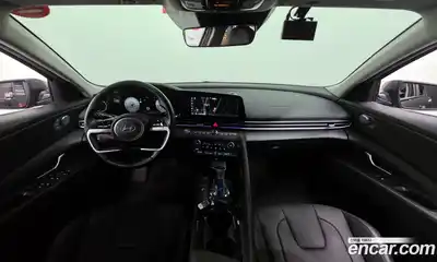 Hyundai Avante 2023 1.6 Автомат в Москве № 925910, миниатюра 7