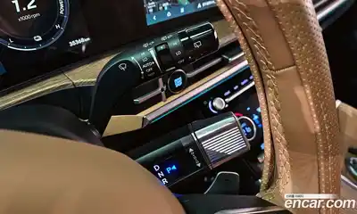 Hyundai Santa Fe 2024 1.6 гидро в Москве № 927560, миниатюра 9