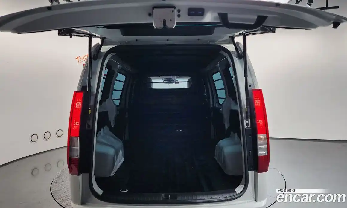 Hyundai Staria 2025 3.5 Автомат в Москве № 927905, фото 20