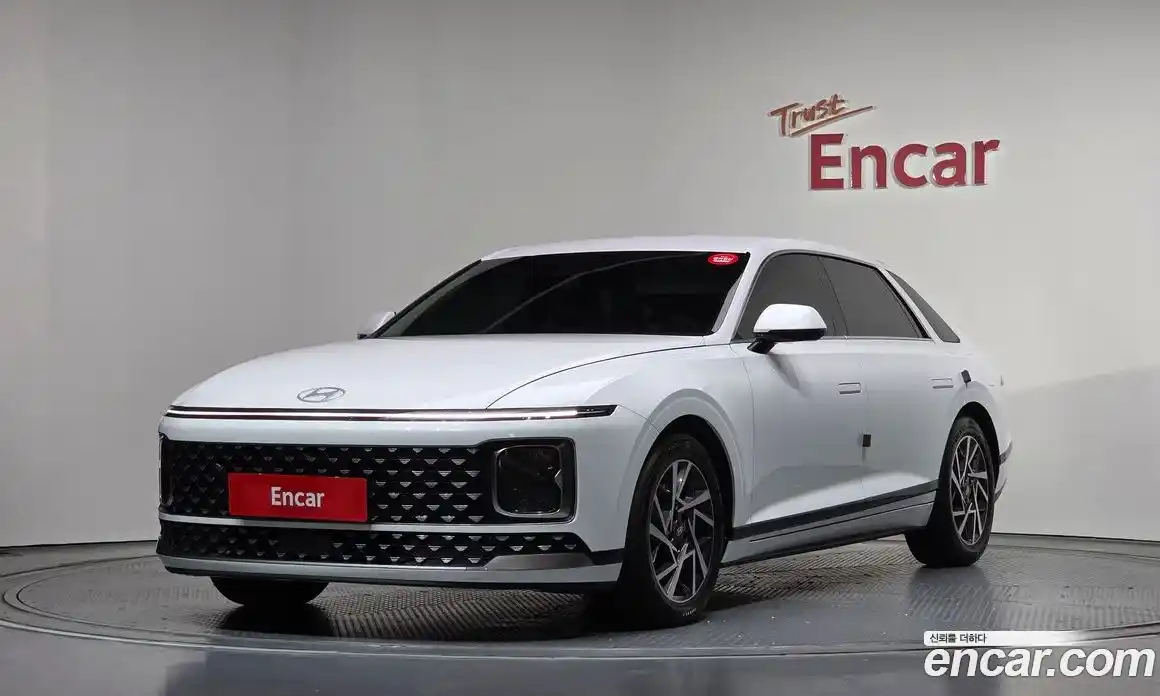 Hyundai Grandeur 2023 3.5 Автомат в Москве № 928013, фото 1