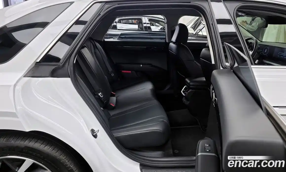 Hyundai Grandeur 2023 3.5 Автомат в Москве № 928013, фото 12