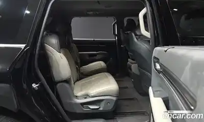 Kia EV9 2024 0.2 Автомат в Москве № 929115, миниатюра 12