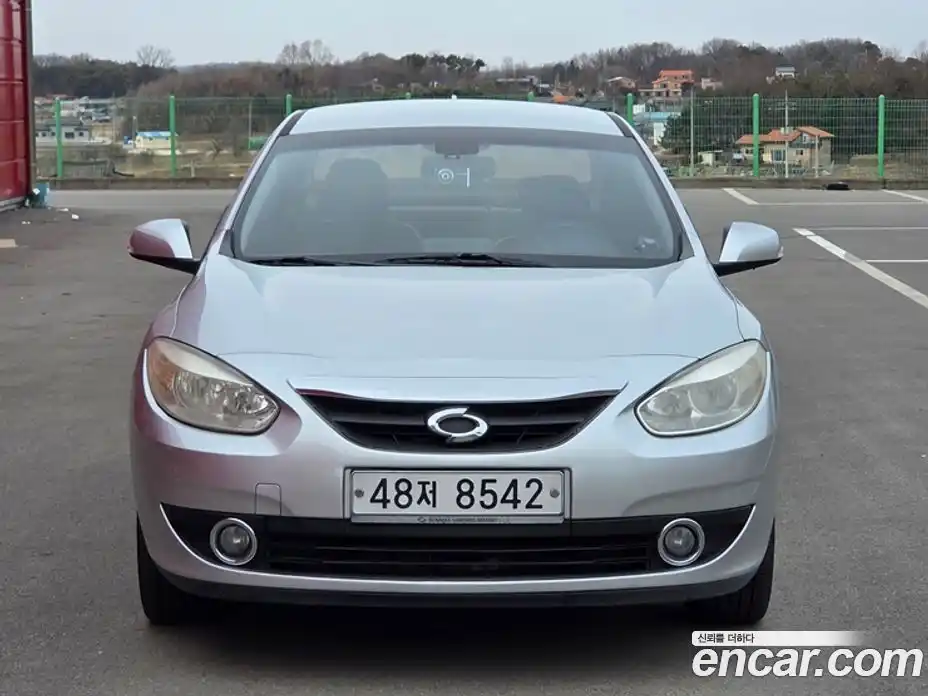 Renault SM3 2009 1.6 гидро в Москве № 929679, фото 1