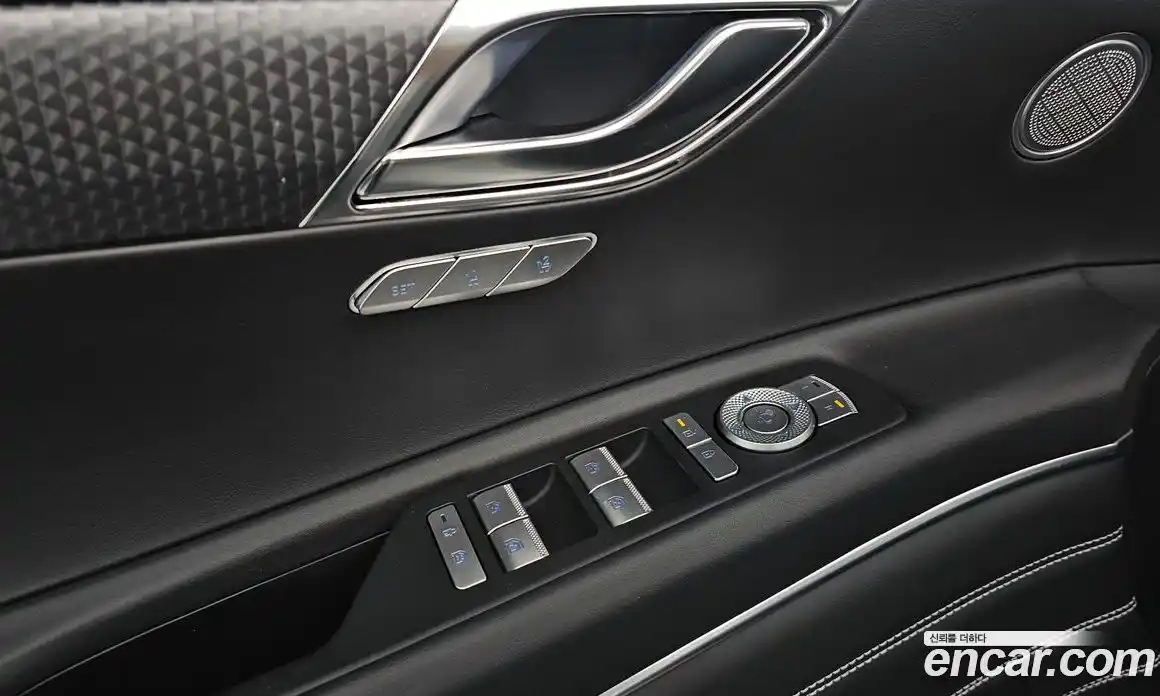 Genesis GV80 2024 2.5 Классический в Москве № 930321, фото 18