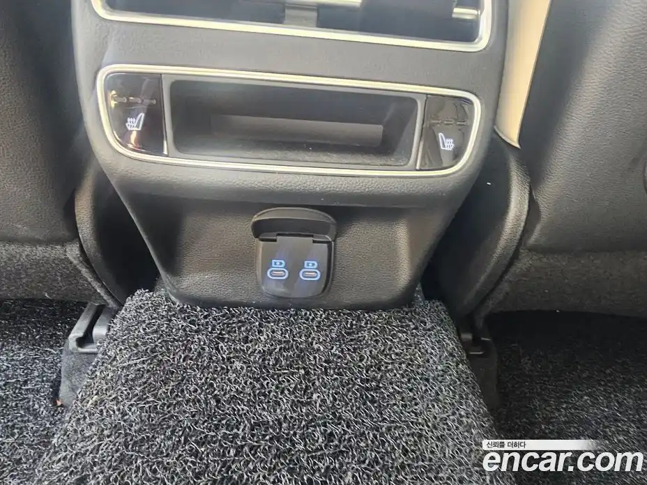 Genesis GV70 2024 2.5 Автомат в Москве № 930659, фото 13