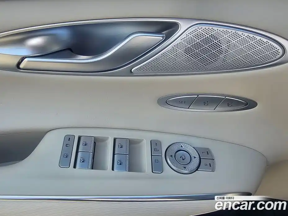 Genesis GV70 2024 2.5 Автомат в Москве № 930659, фото 16