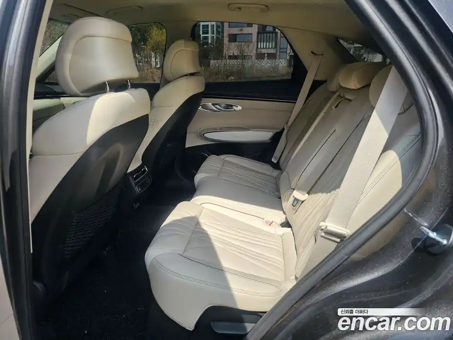 Genesis GV70 2024 2.5 Автомат в Москве № 930659, фото 19