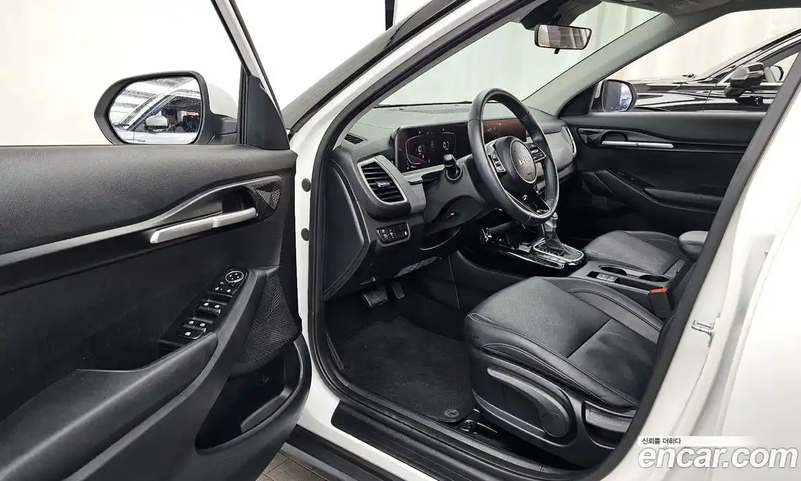 Kia Seltos 2024 2.0 гидро в Москве № 132616, фото 10