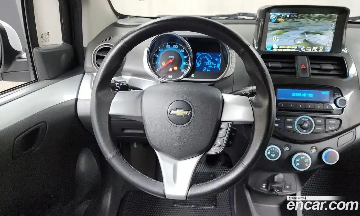 Chevrolet Spark 2014 1.0 механика в Москве № 26467, фото 13