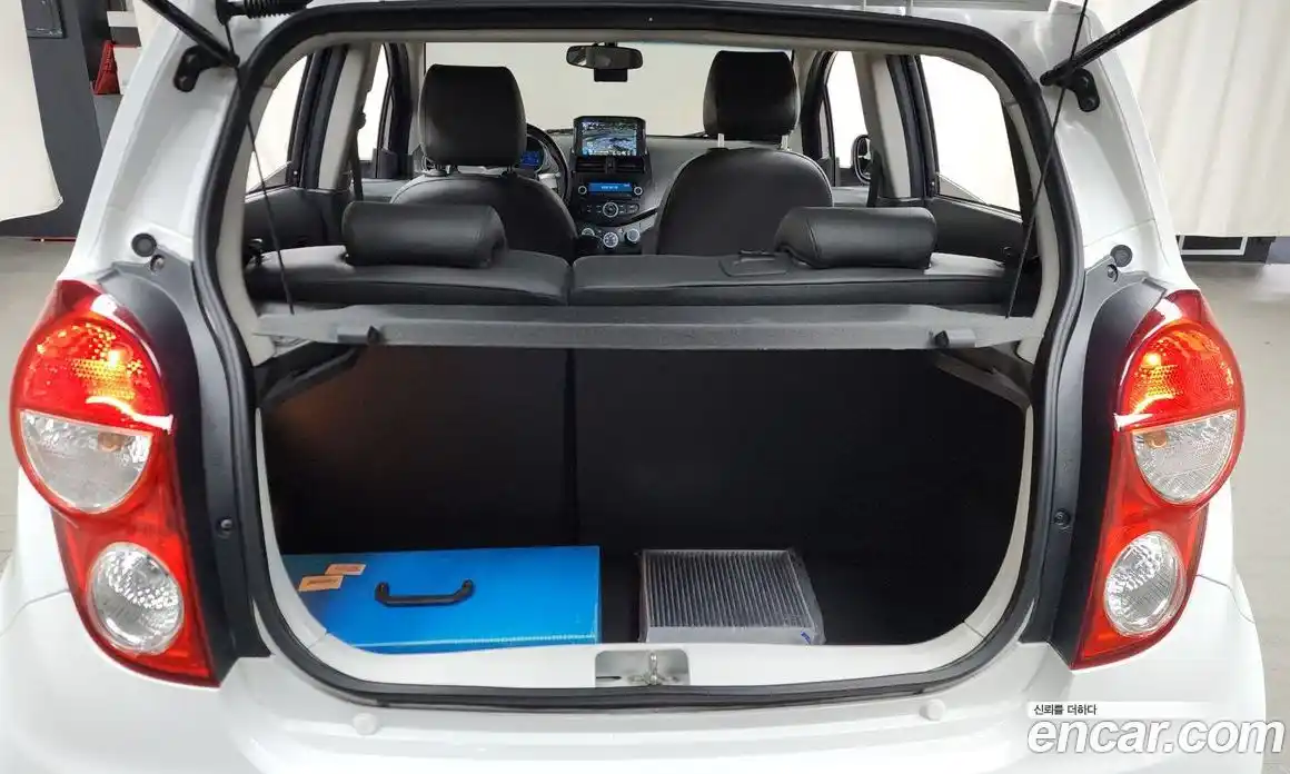 Chevrolet Spark 2014 1.0 механика в Москве № 26467, фото 20