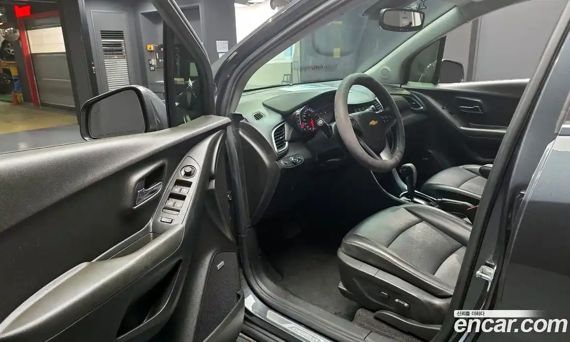 Chevrolet Trax 2017 1.6 гидро в Москве № 37447, фото 10