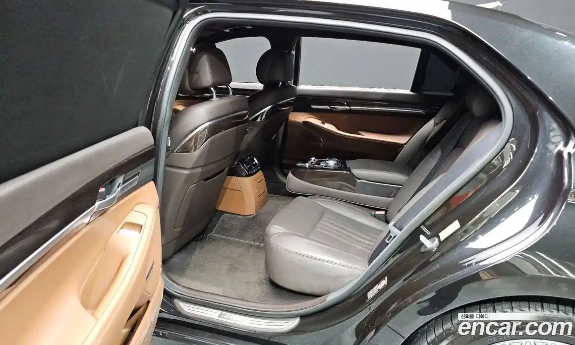 Genesis G90 2019 3.8 гидро в Москве № 56522, фото 19