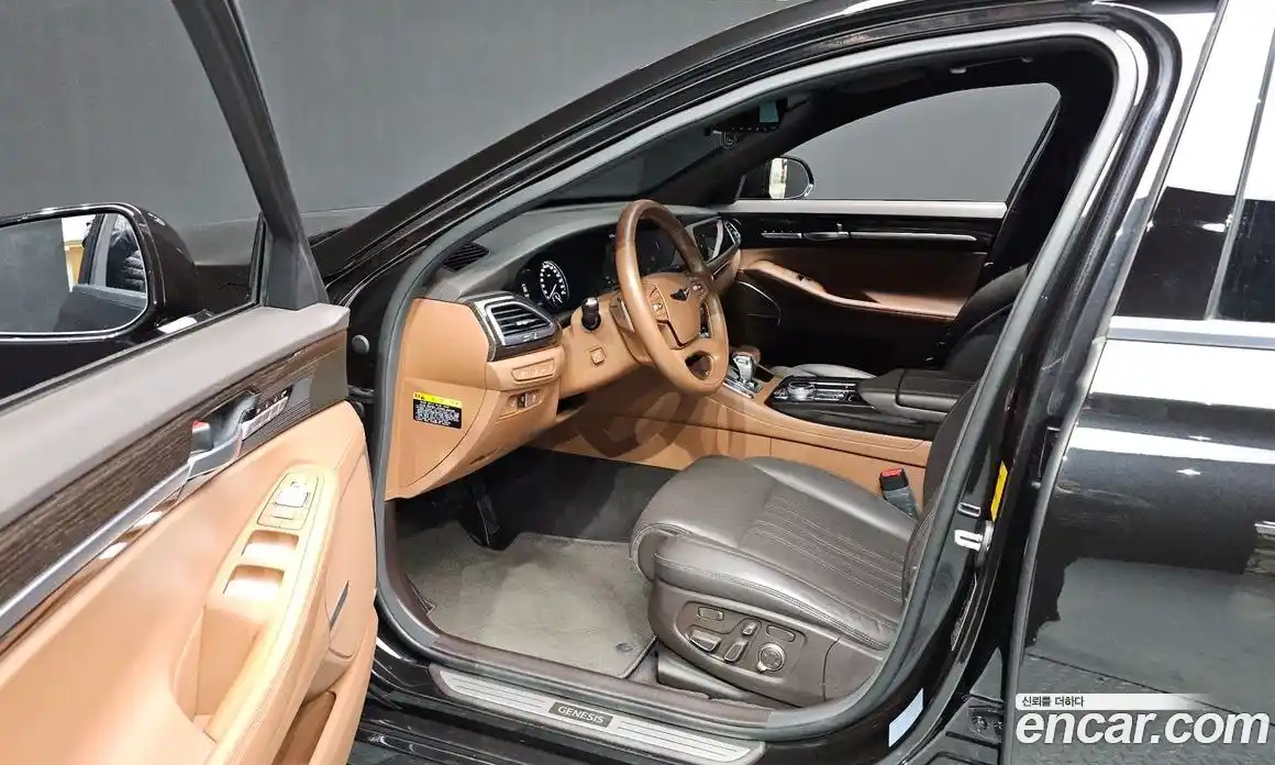 Genesis G90 2019 3.8 гидро в Москве № 56522, фото 10
