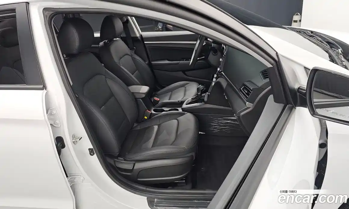 Hyundai Avante 2019 1.6 гидро в Москве, фото 13