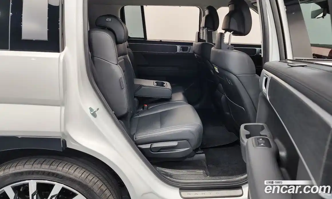 Hyundai Santa Fe 2023 2.5 Автомат в Москве № 926332, фото 12