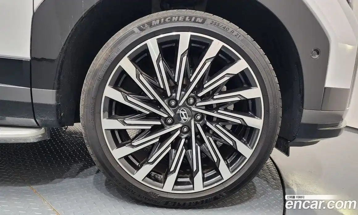 Hyundai Santa Fe 2023 2.5 Автомат в Москве № 926332, фото 5