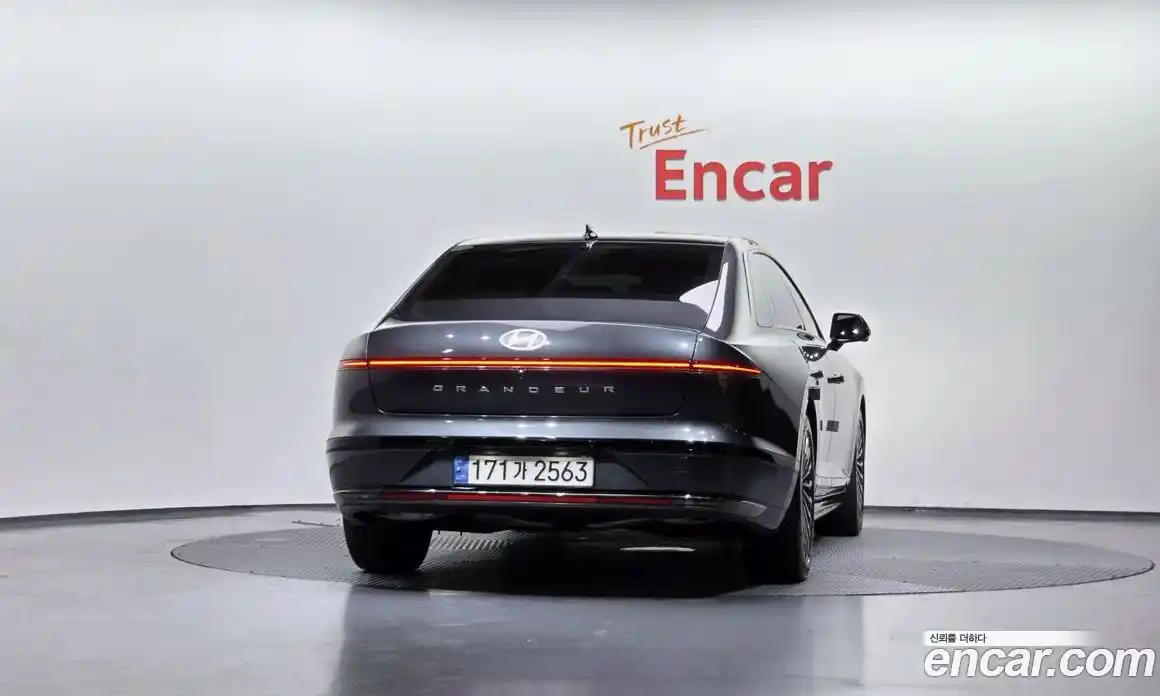 Hyundai Grandeur 2023 2.5 Автомат в Москве № 926838, фото 4