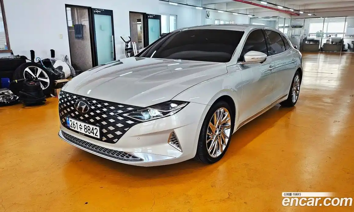 Hyundai Grandeur 2022 3.3 Автомат в Москве № 927148, фото 1