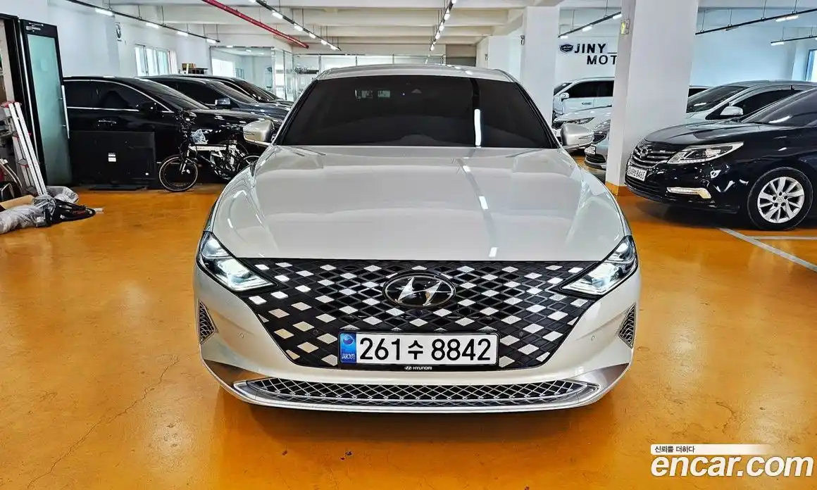 Hyundai Grandeur 2022 3.3 Автомат в Москве № 927148, фото 2