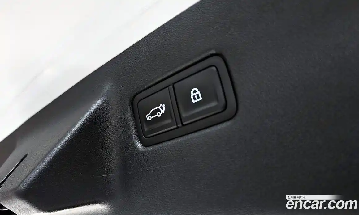 Hyundai Santa Fe 2024 2.5 Автомат в Москве № 927195, фото 18