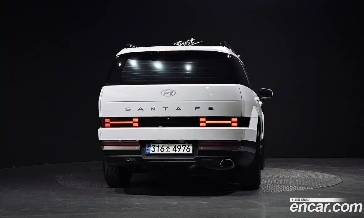 Hyundai Santa Fe 2024 2.5 Автомат в Москве № 927195, фото 3