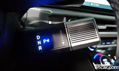 Hyundai Santa Fe 2024 2.5 Автомат в Москве № 927195, миниатюра 8