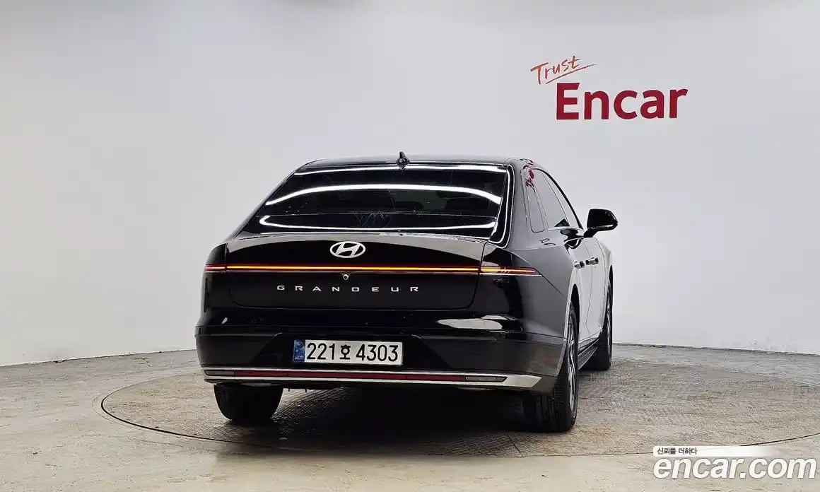 Hyundai Grandeur 2023 2.5 Автомат в Москве № 927472, фото 4