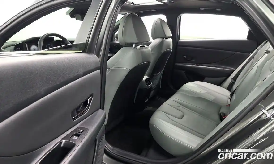 Hyundai Avante 2023 1.6 Автомат в Москве № 927835, фото 12