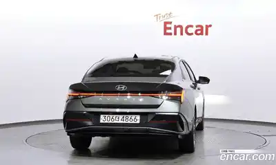 Hyundai Avante 2023 1.6 Автомат в Москве № 927835, миниатюра 4