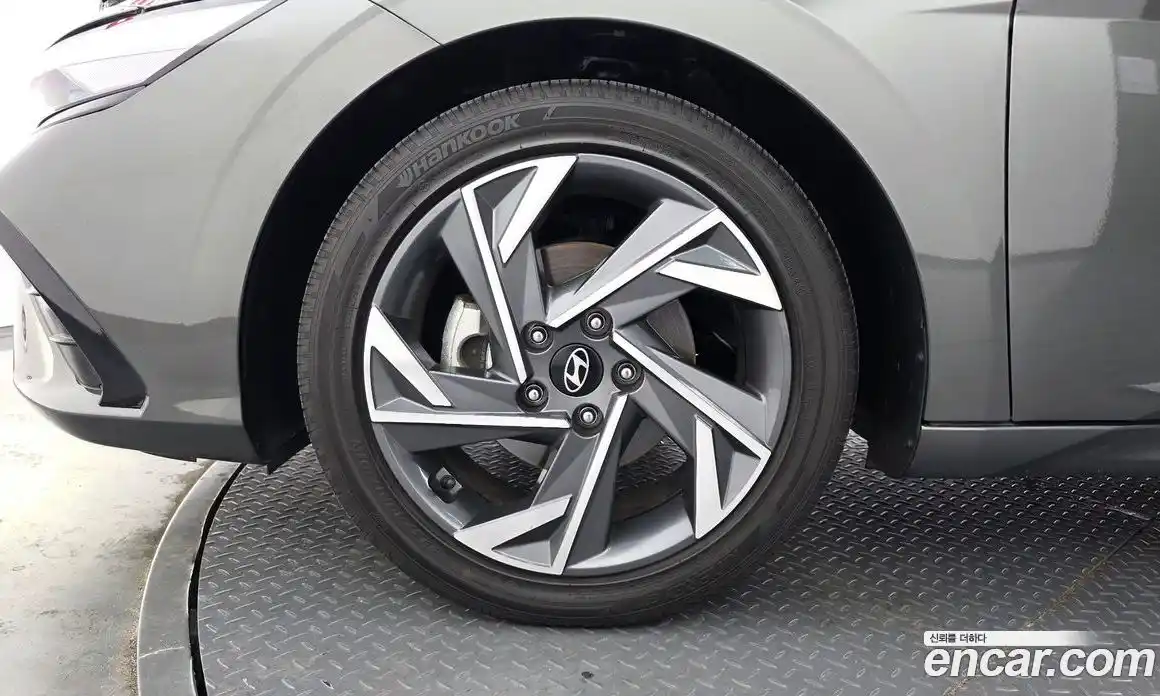 Hyundai Avante 2023 1.6 Автомат в Москве № 927835, фото 5