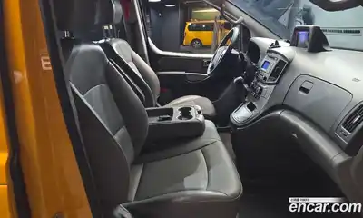Hyundai Starex 2018 2.4 Автомат в Москве № 927877, миниатюра 12
