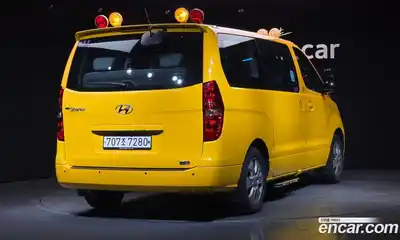 Hyundai Starex 2018 2.4 Автомат в Москве № 927877, миниатюра 2