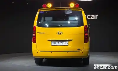 Hyundai Starex 2018 2.4 Автомат в Москве № 927877, миниатюра 4