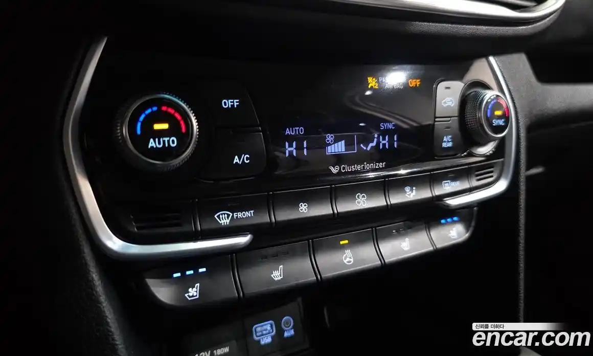 Hyundai Santa Fe 2018 2.0 гидро в Москве № 927889, фото 15
