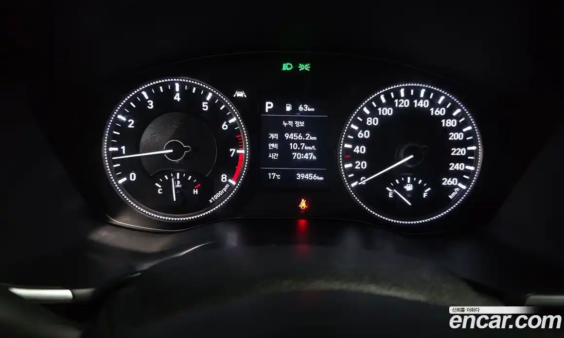 Hyundai Santa Fe 2018 2.0 гидро в Москве № 927889, фото 7