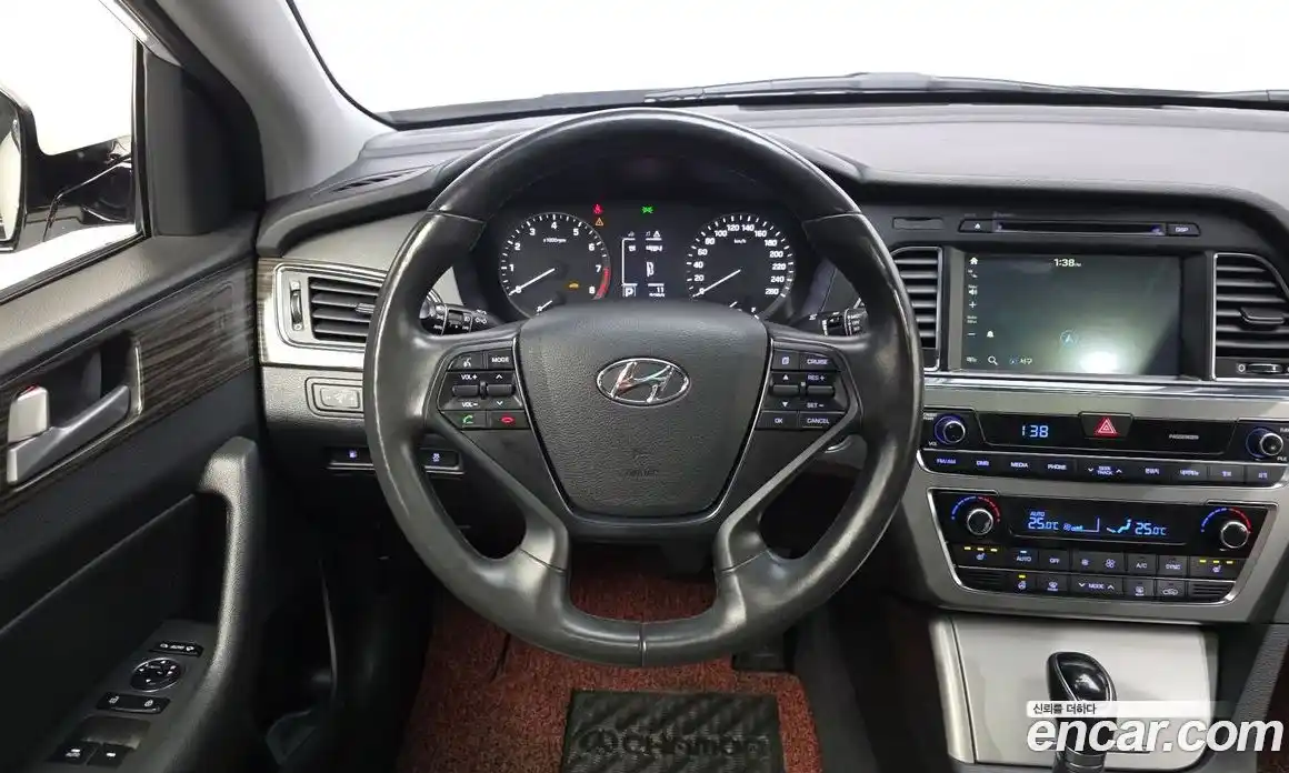 Hyundai Sonata 2014 2.0 гидро в Москве № 928096, фото 13