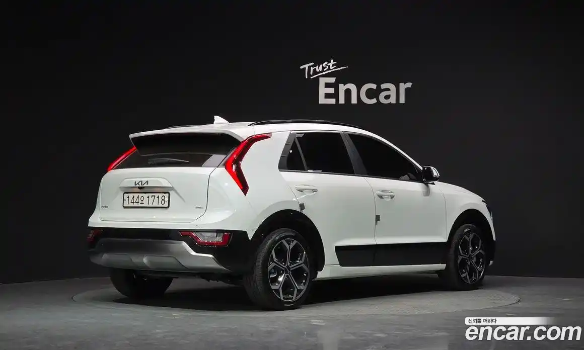 Kia Niro 2025 1.6 Автомат в Москве № 928383, фото 2