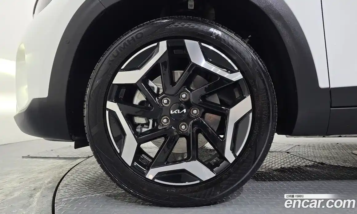 Kia Seltos 2024 1.6 Автомат в Москве № 928399, фото 5