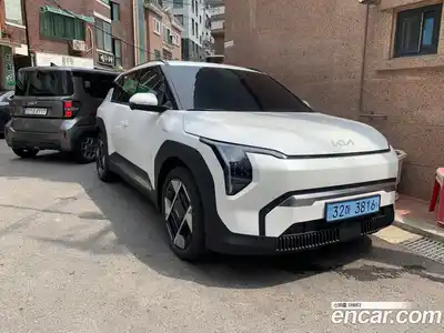 Kia EV3 2025 2.0 Автомат в Москве № 928438, миниатюра 3