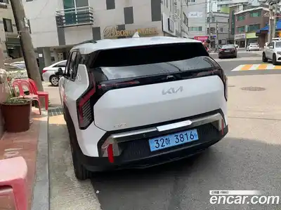 Kia EV3 2025 2.0 Автомат в Москве № 928438, миниатюра 4